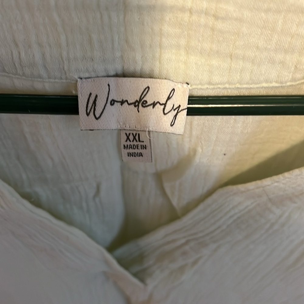 Blouse! - Picture 3 of 5